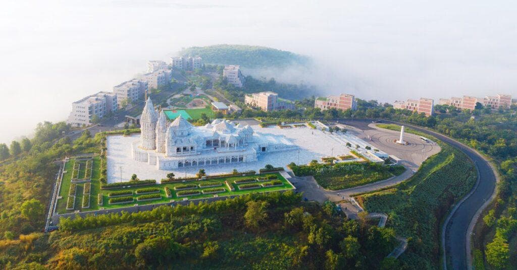 What Young Seekers Can Learn from Regular Derasar Visits